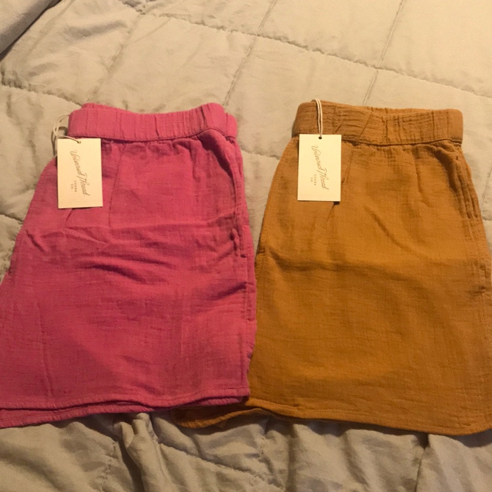 Universal Thread Shorts - image 1